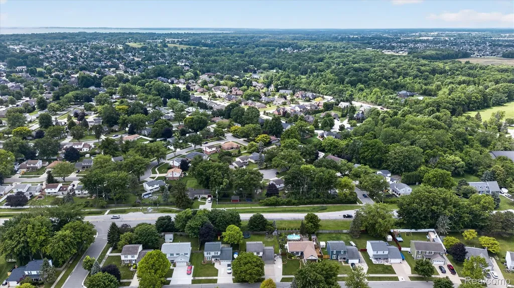 53962 Kirk Court New Baltimore City MI 48047
