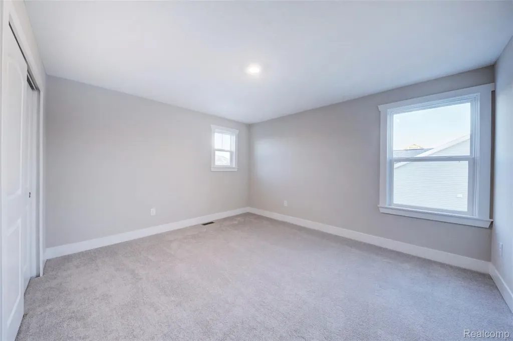 Moh 123 Gambrel Lane Marion Township MI 48843