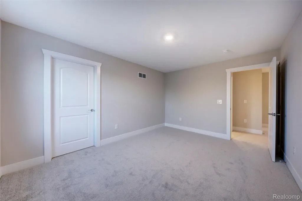 Moh 123 Gambrel Lane Marion Township MI 48843