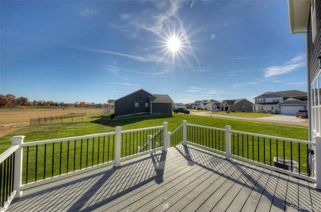 Moh 123 Gambrel Lane Marion Township MI 48843