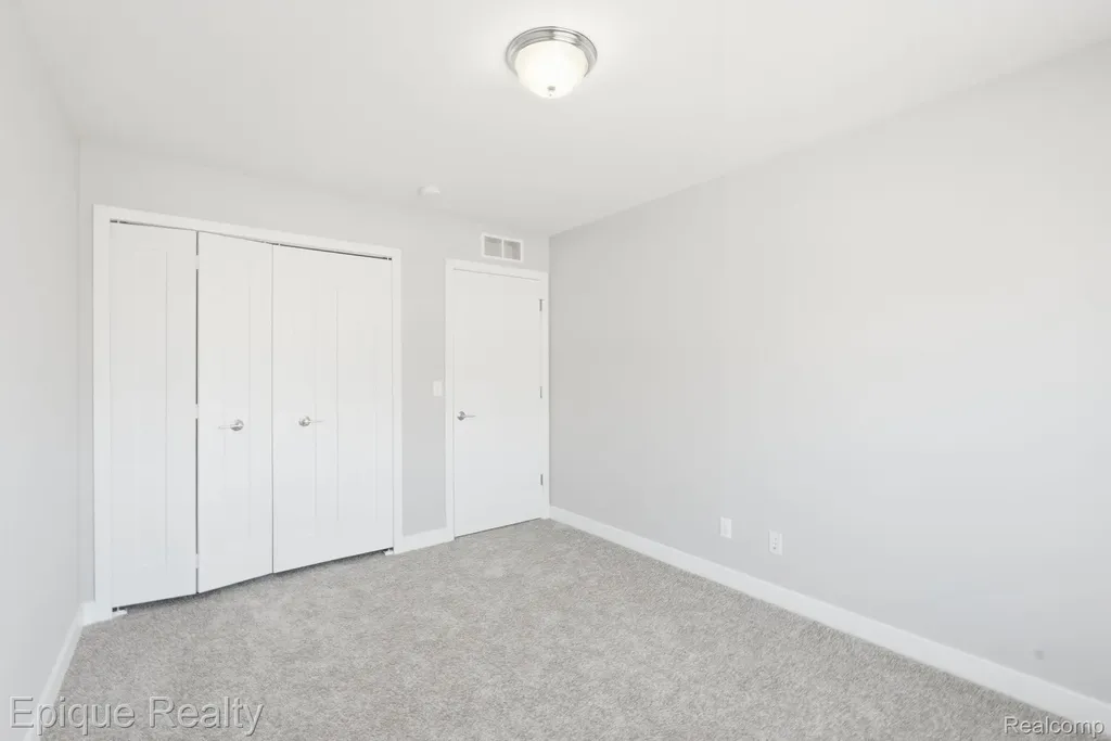 25495 Grandview Lane Novi City MI 48375