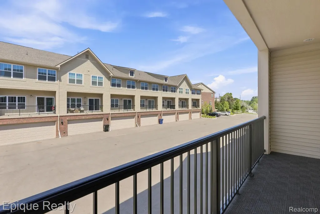 25495 Grandview Lane Novi City MI 48375