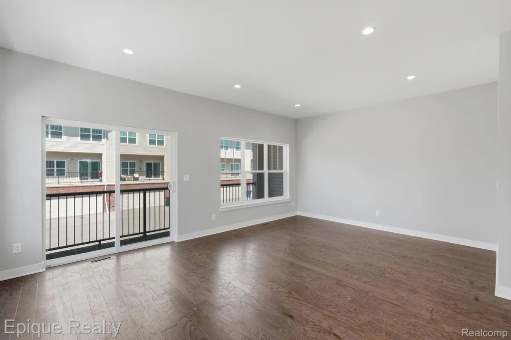 25495 Grandview Lane Novi City MI 48375