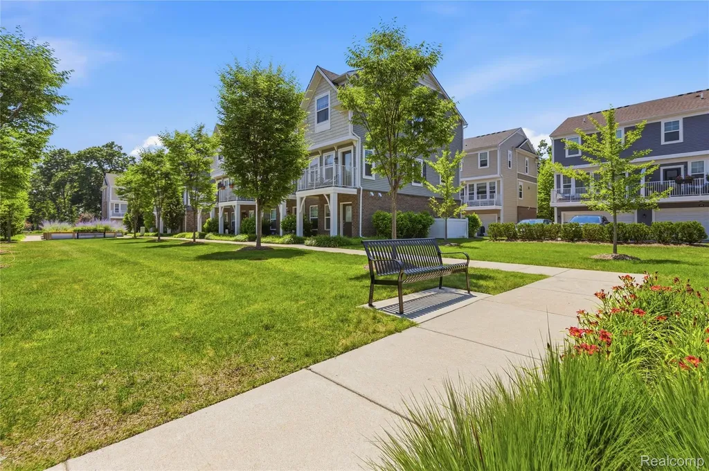 561 Parkdale Lane Ferndale City MI 48220