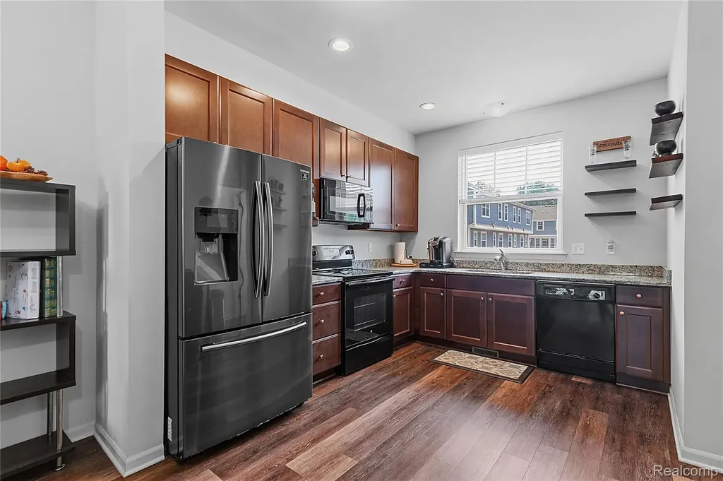 561 Parkdale Lane Ferndale City MI 48220