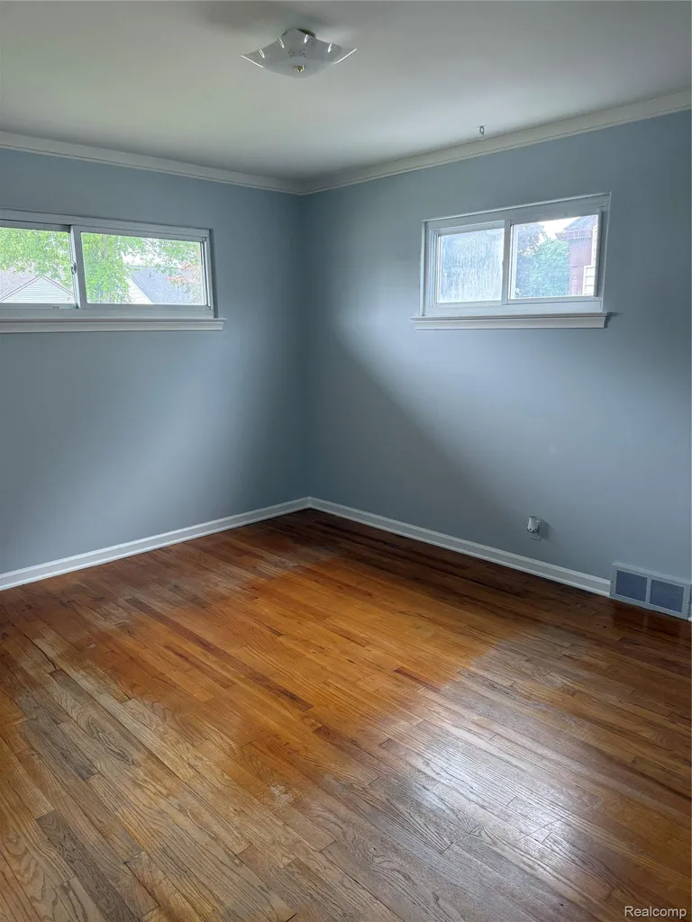 20547 Denby Redford Charter Township MI 48240