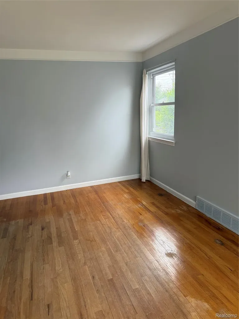 20547 Denby Redford Charter Township MI 48240