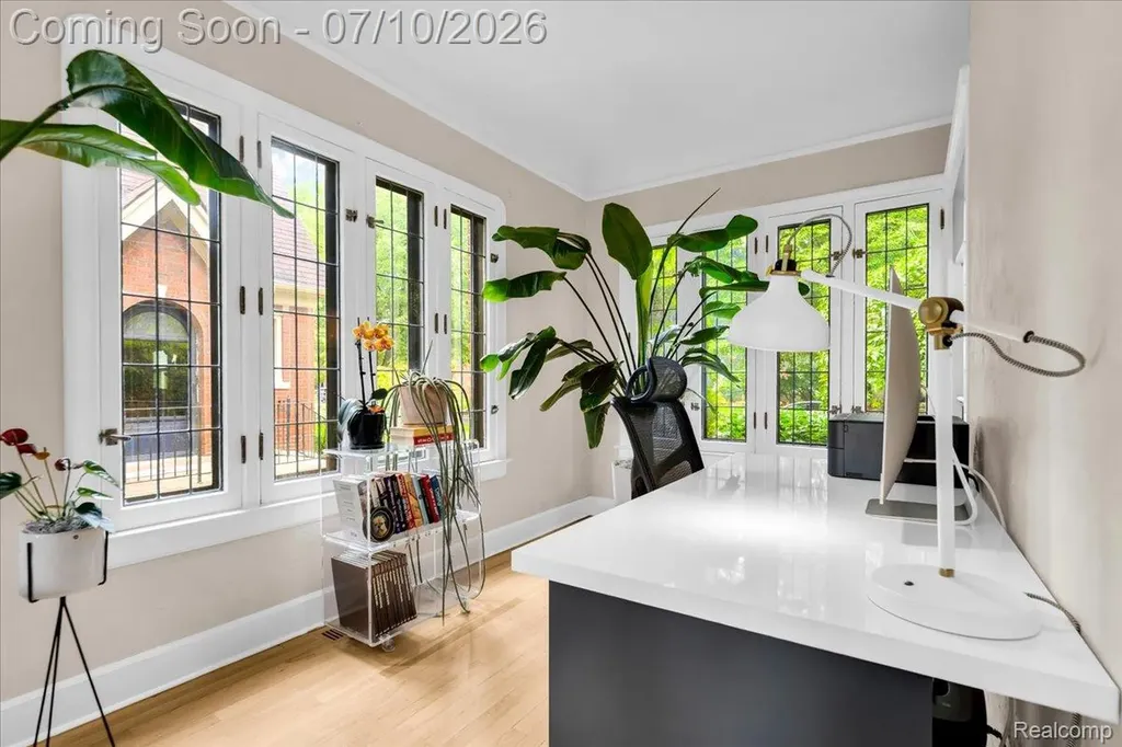 1336 Harvard Road Grosse Pointe Park City MI 48230