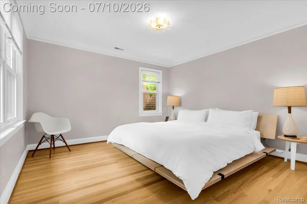 1336 Harvard Road Grosse Pointe Park City MI 48230