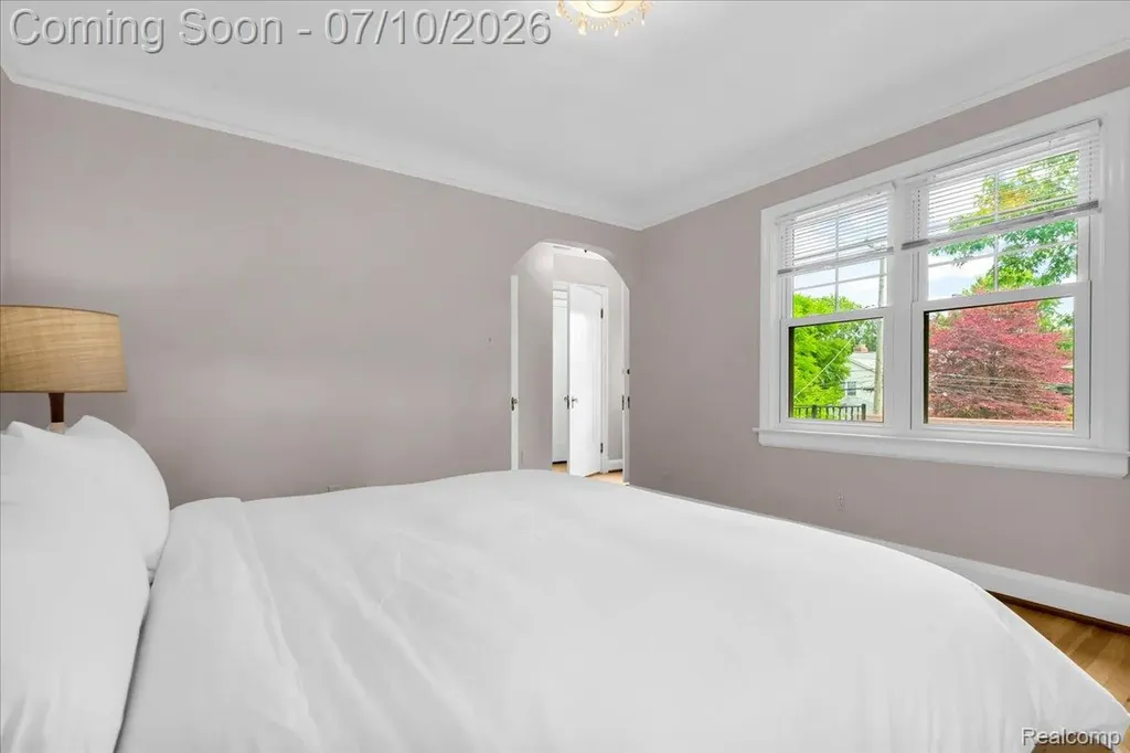 1336 Harvard Road Grosse Pointe Park City MI 48230