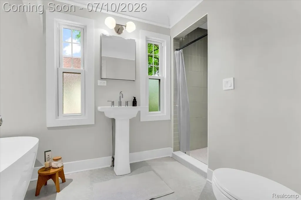 1336 Harvard Road Grosse Pointe Park City MI 48230