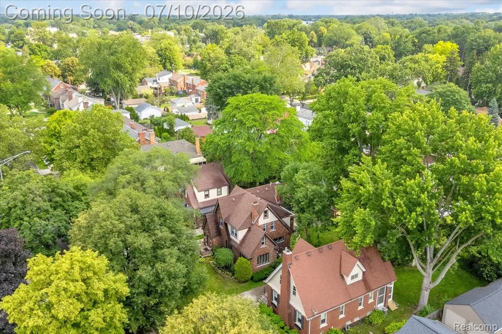 1336 Harvard Road Grosse Pointe Park City MI 48230