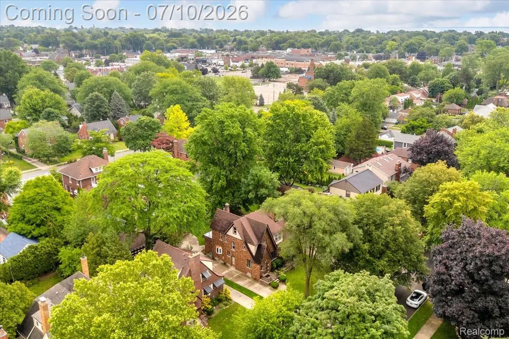 1336 Harvard Road Grosse Pointe Park City MI 48230