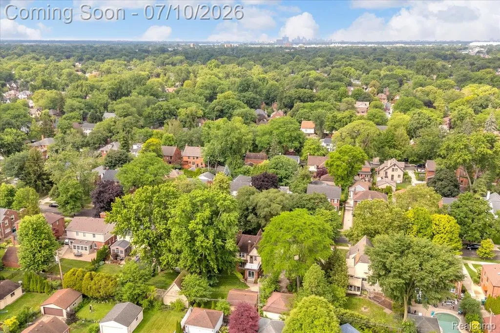 1336 Harvard Road Grosse Pointe Park City MI 48230