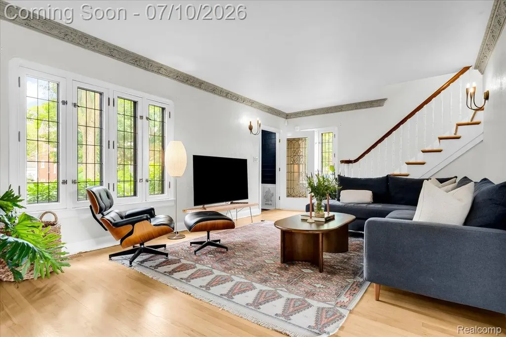 1336 Harvard Road Grosse Pointe Park City MI 48230