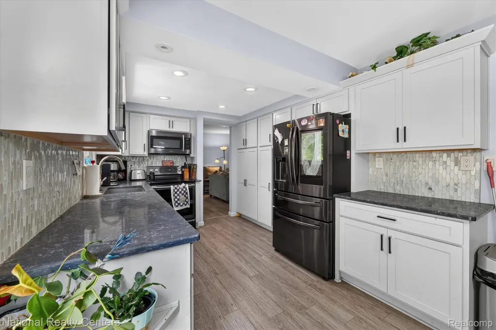 9472 Lakepointe Boulevard Clay Township MI 48001