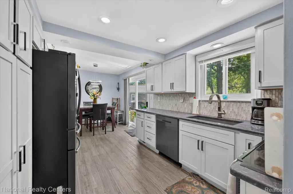 9472 Lakepointe Boulevard Clay Township MI 48001