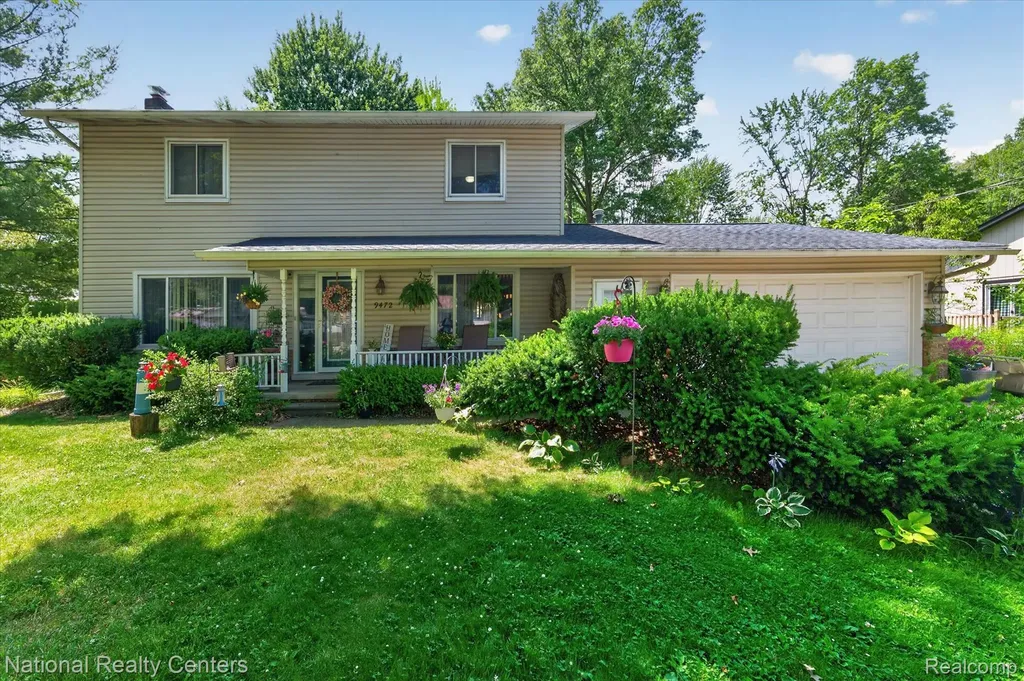 9472 Lakepointe Boulevard Clay Township MI 48001