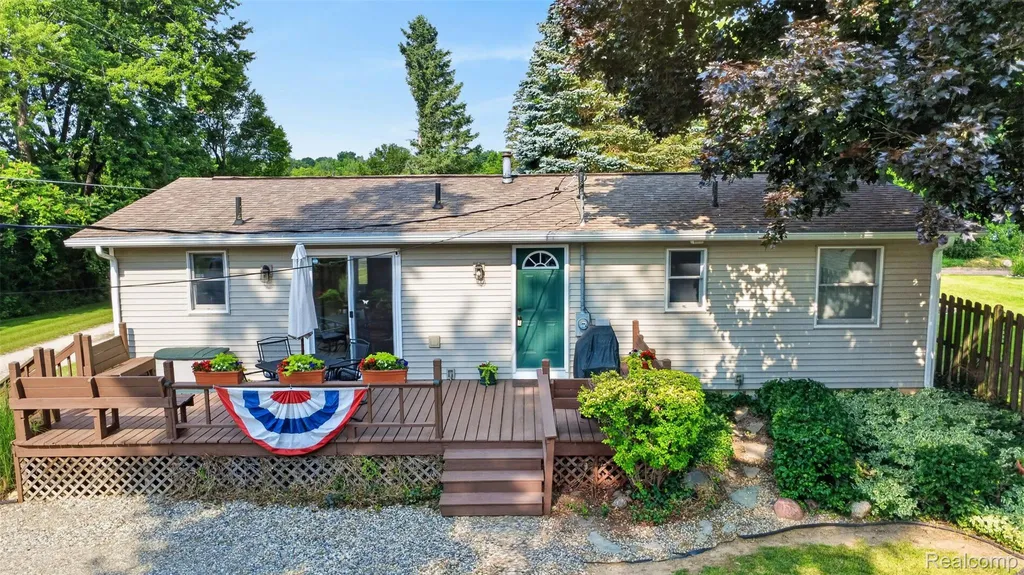 5977 Anglers Drive Hadley Township MI 48462
