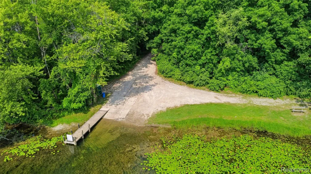 5977 Anglers Drive Hadley Township MI 48462