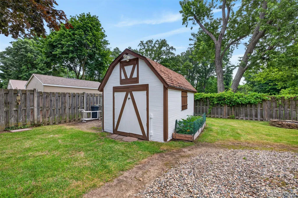 5977 Anglers Drive Hadley Township MI 48462