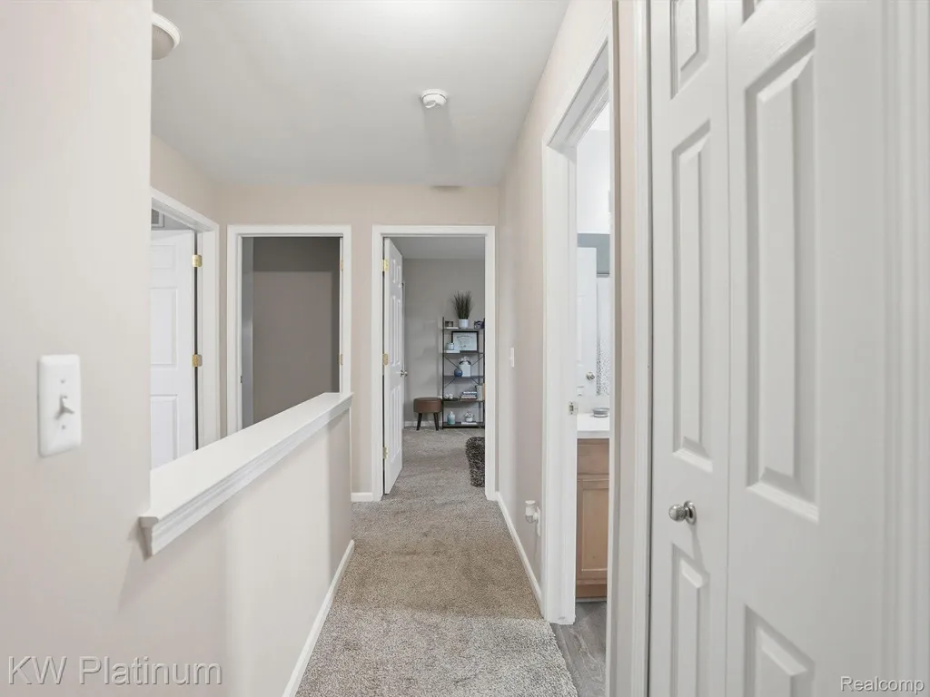 29384 Jennifer New Baltimore City MI 48051