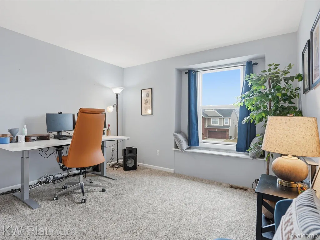 29384 Jennifer New Baltimore City MI 48051