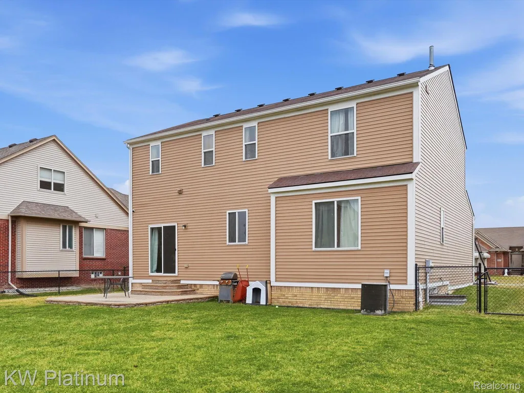 29384 Jennifer New Baltimore City MI 48051