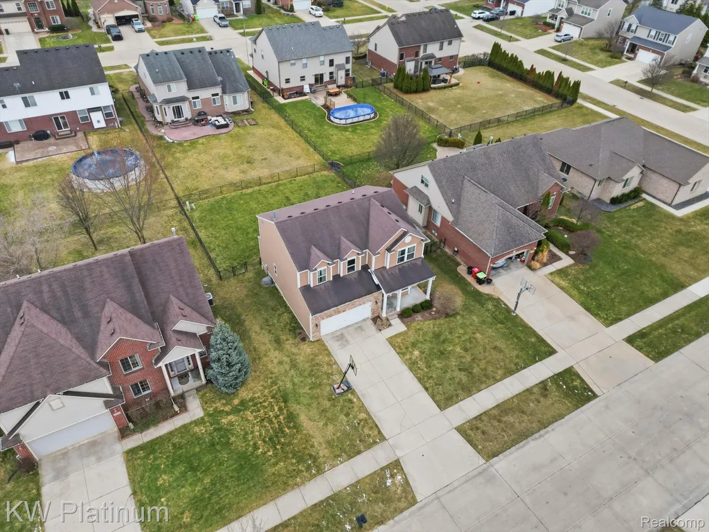 29384 Jennifer New Baltimore City MI 48051