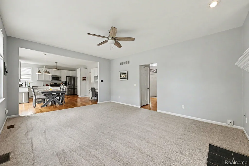 3178 Thimbleberry Court Wixom City MI 48393