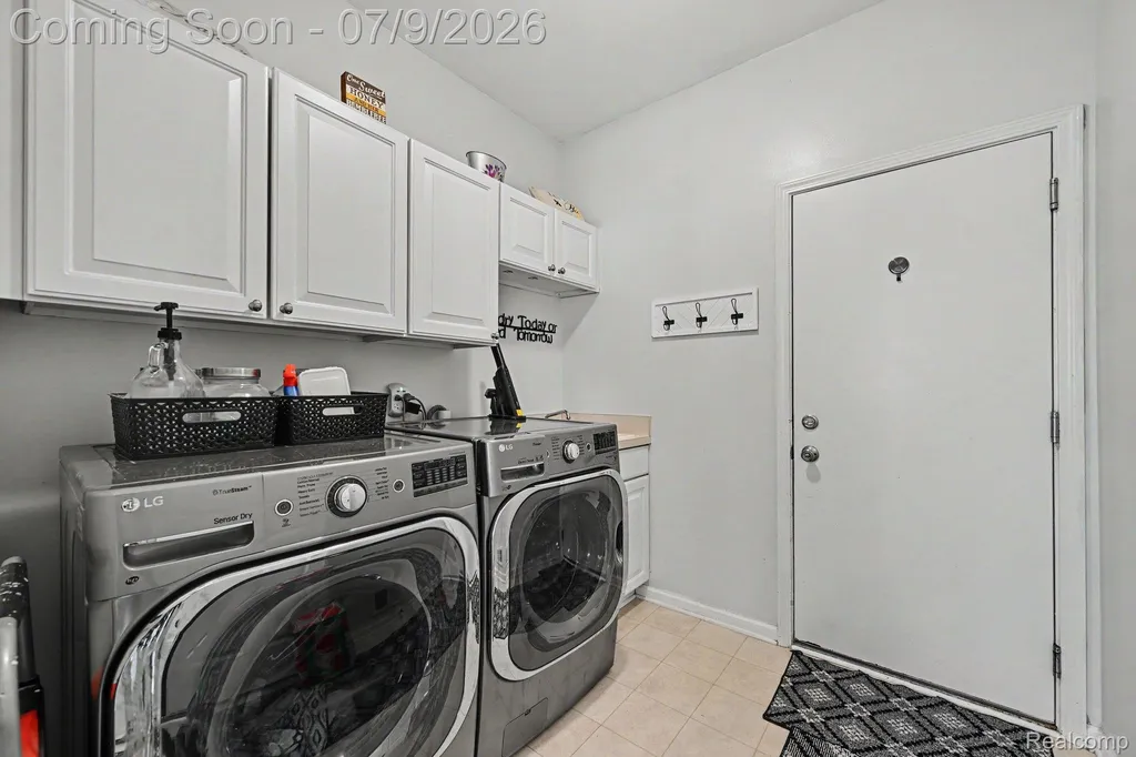 3178 Thimbleberry Court Wixom City MI 48393