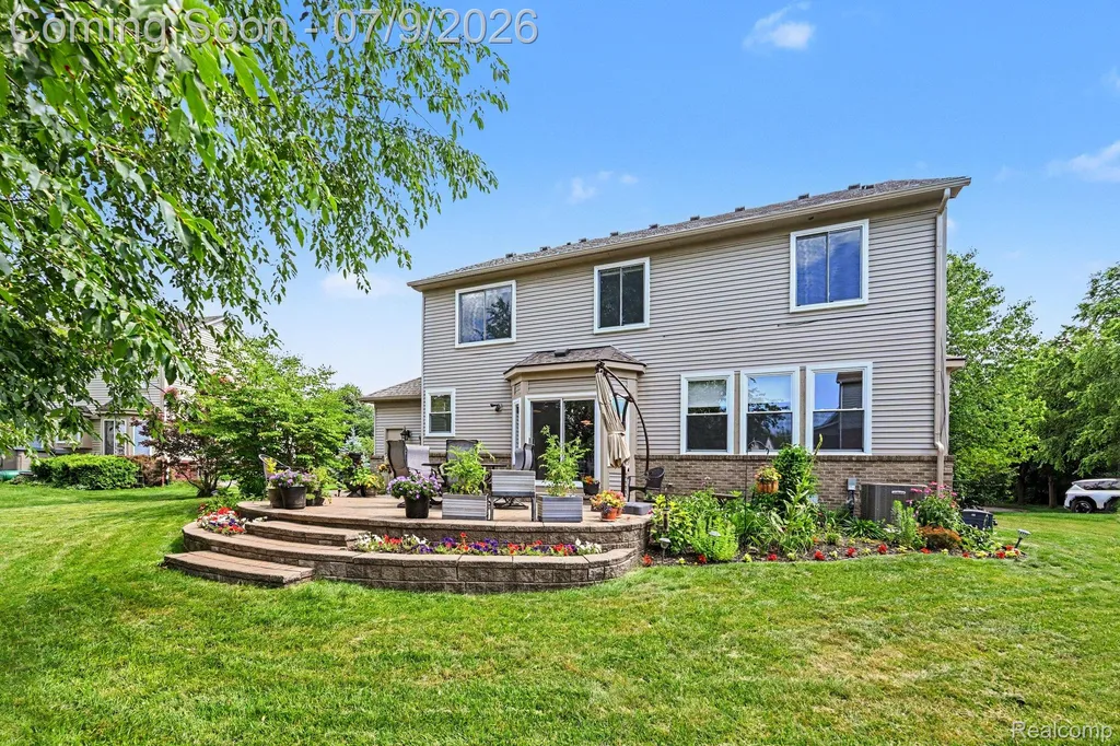 3178 Thimbleberry Court Wixom City MI 48393