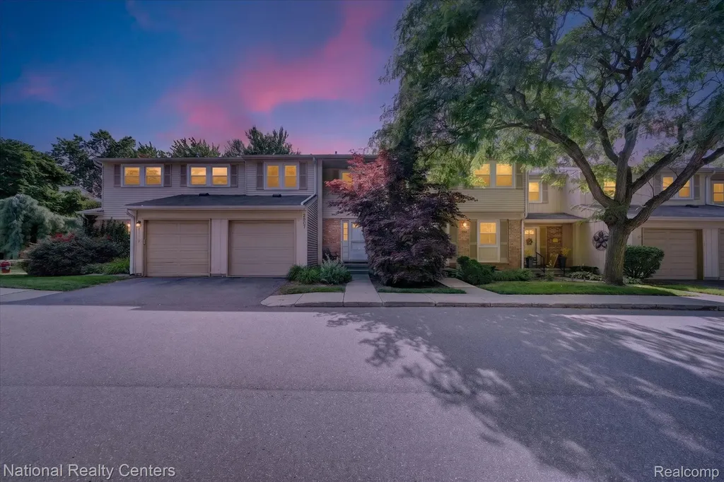 1641 Brentwood Drive Troy City MI 48098