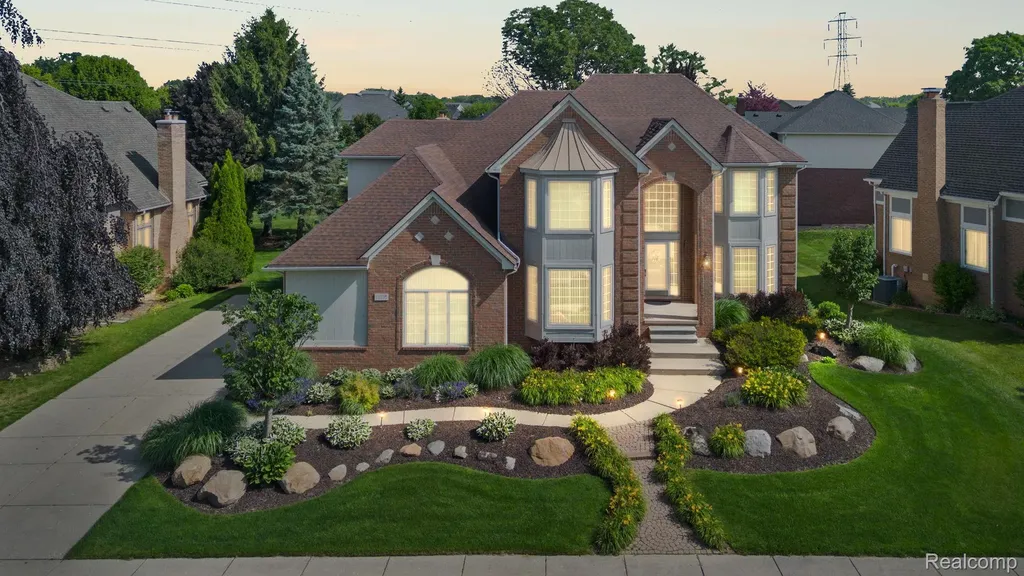 13335 Diegel Drive Shelby Charter Township MI 48315