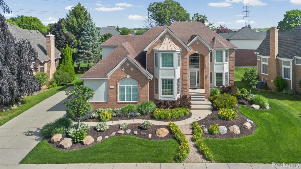 13335 Diegel Drive Shelby Charter Township MI 48315