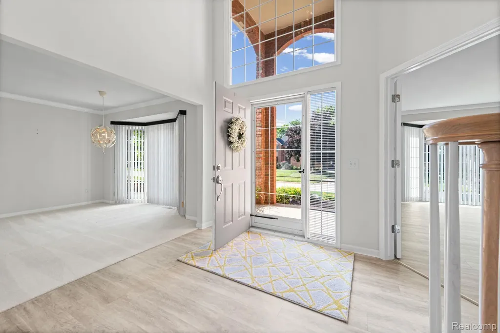 13335 Diegel Drive Shelby Charter Township MI 48315