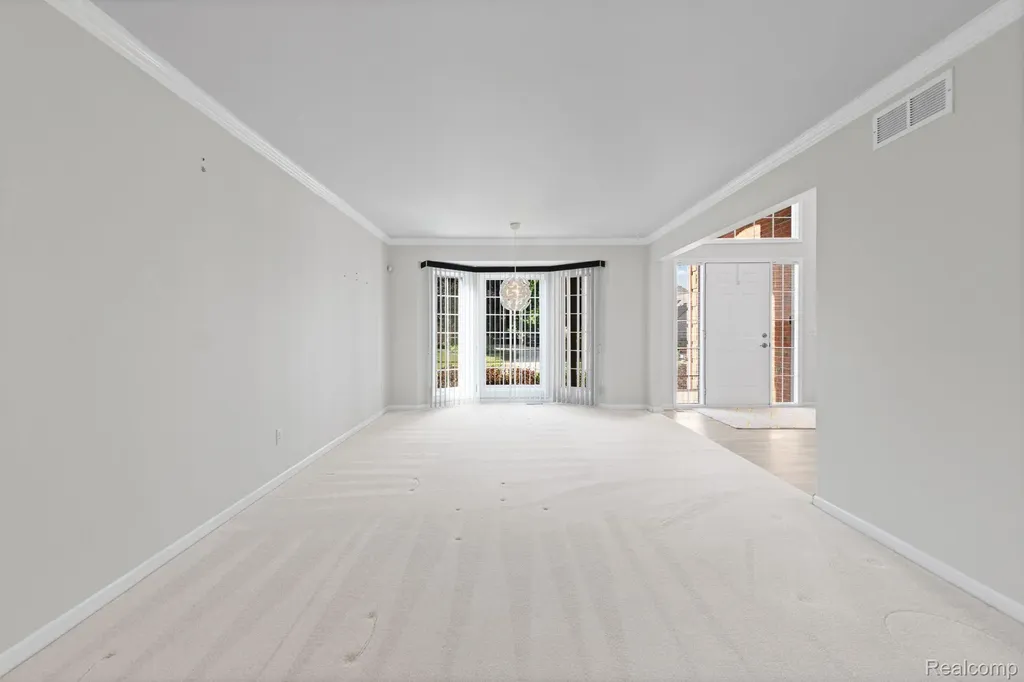 13335 Diegel Drive Shelby Charter Township MI 48315