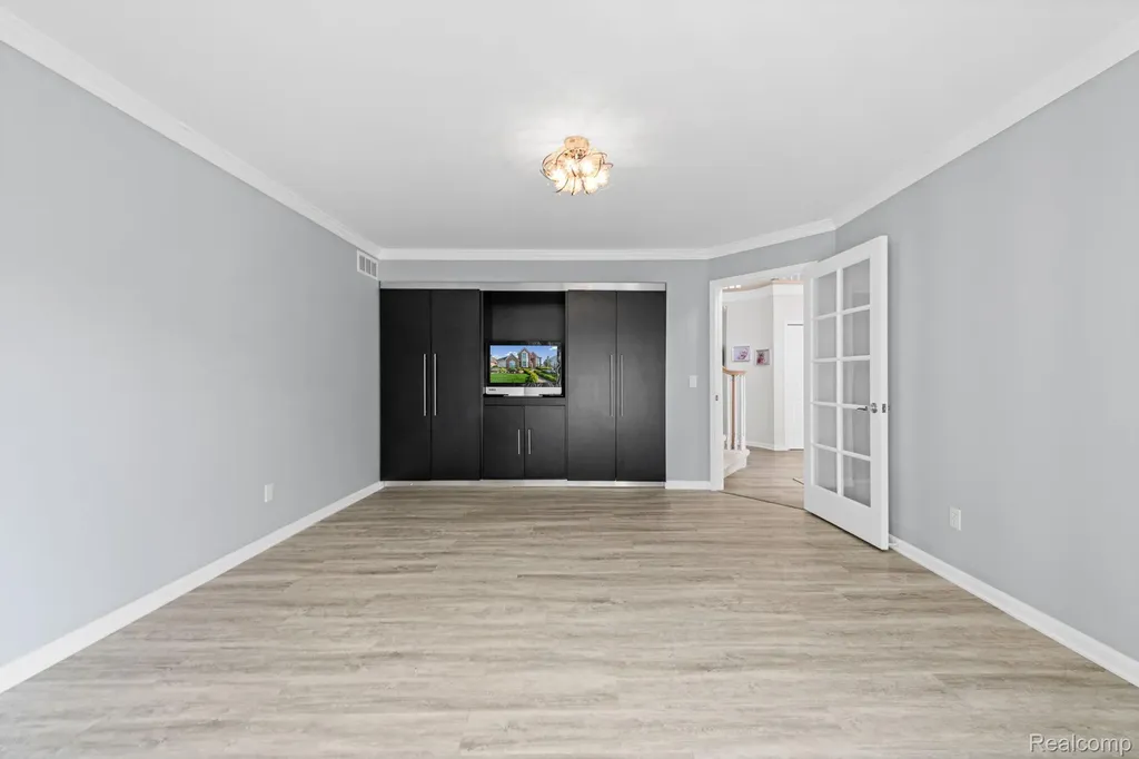 13335 Diegel Drive Shelby Charter Township MI 48315