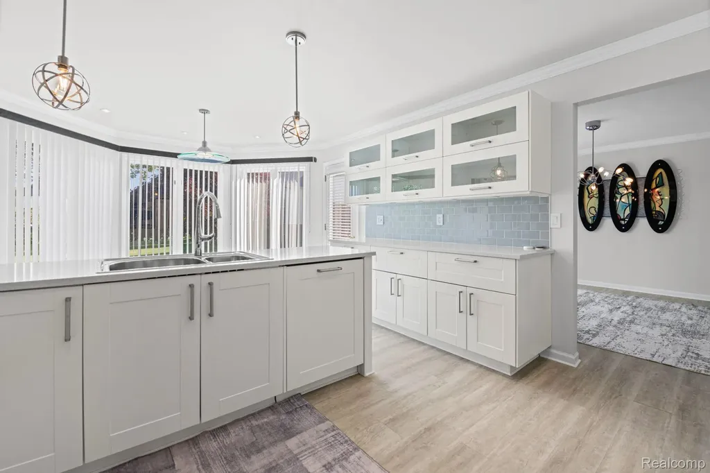 13335 Diegel Drive Shelby Charter Township MI 48315
