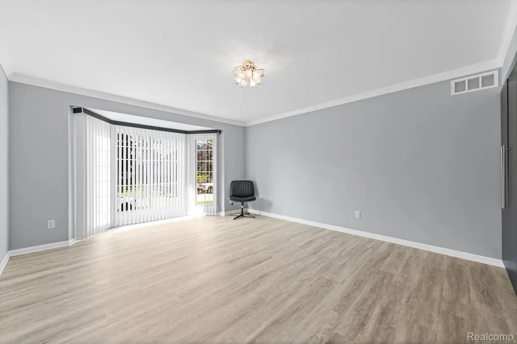 13335 Diegel Drive Shelby Charter Township MI 48315