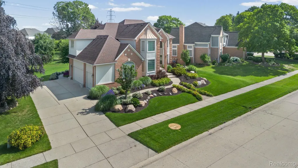 13335 Diegel Drive Shelby Charter Township MI 48315