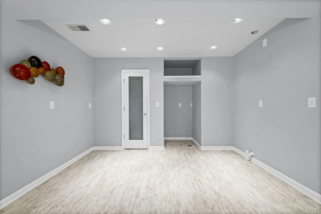 13335 Diegel Drive Shelby Charter Township MI 48315