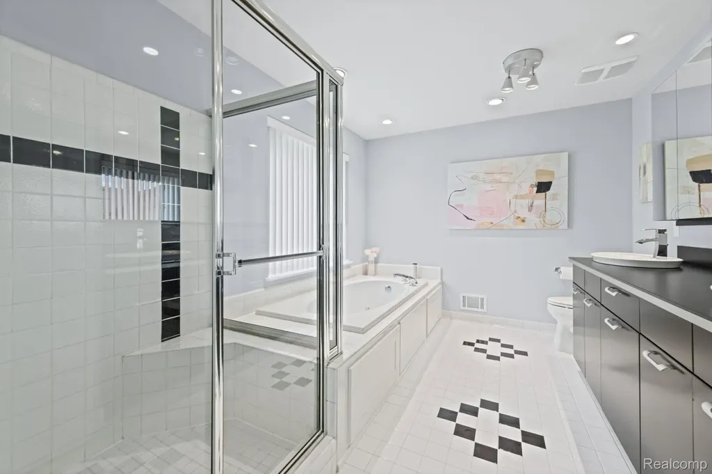 13335 Diegel Drive Shelby Charter Township MI 48315