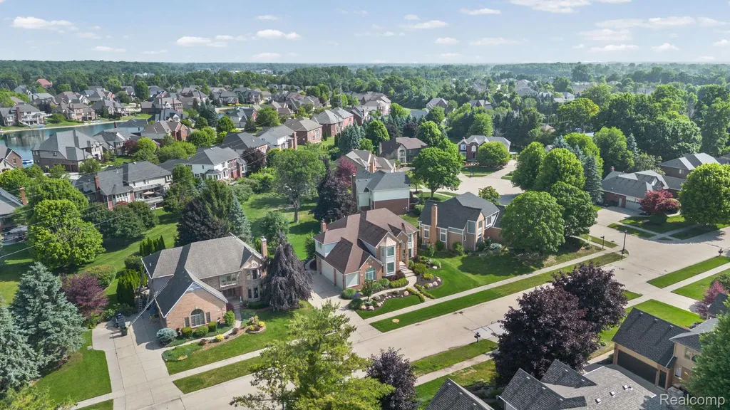13335 Diegel Drive Shelby Charter Township MI 48315