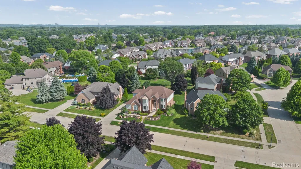 13335 Diegel Drive Shelby Charter Township MI 48315