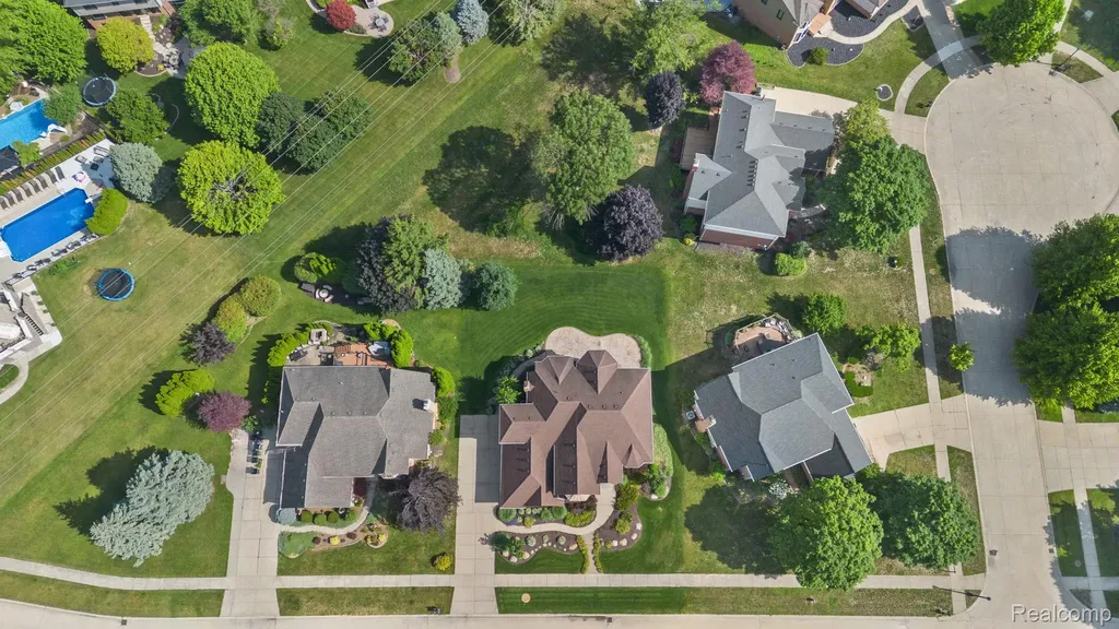 13335 Diegel Drive Shelby Charter Township MI 48315