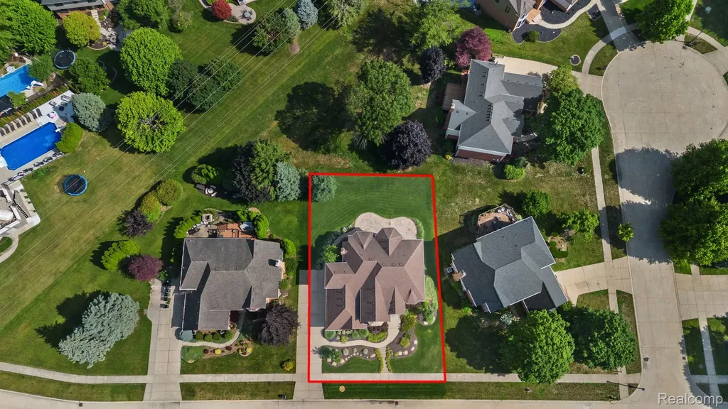 13335 Diegel Drive Shelby Charter Township MI 48315