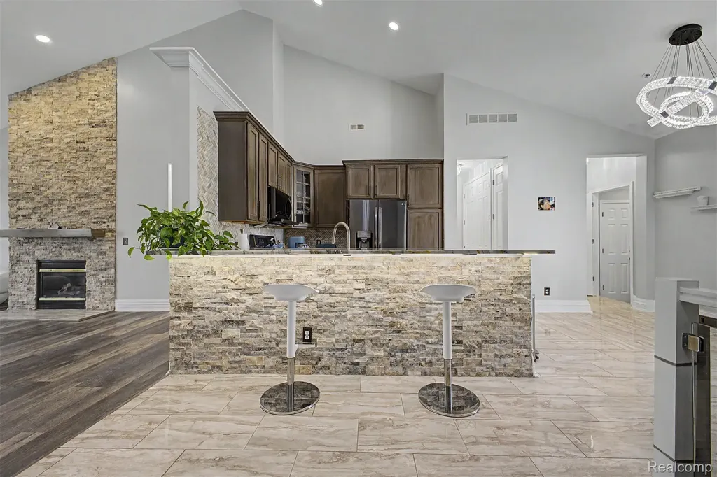 370 Roosevelt Street Canton Charter Township MI 48188