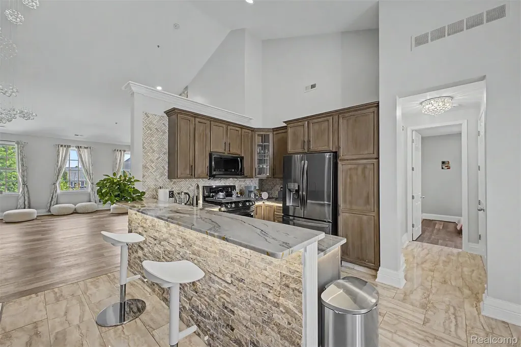370 Roosevelt Street Canton Charter Township MI 48188