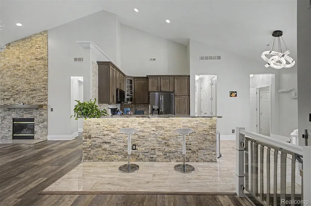 370 Roosevelt Street Canton Charter Township MI 48188